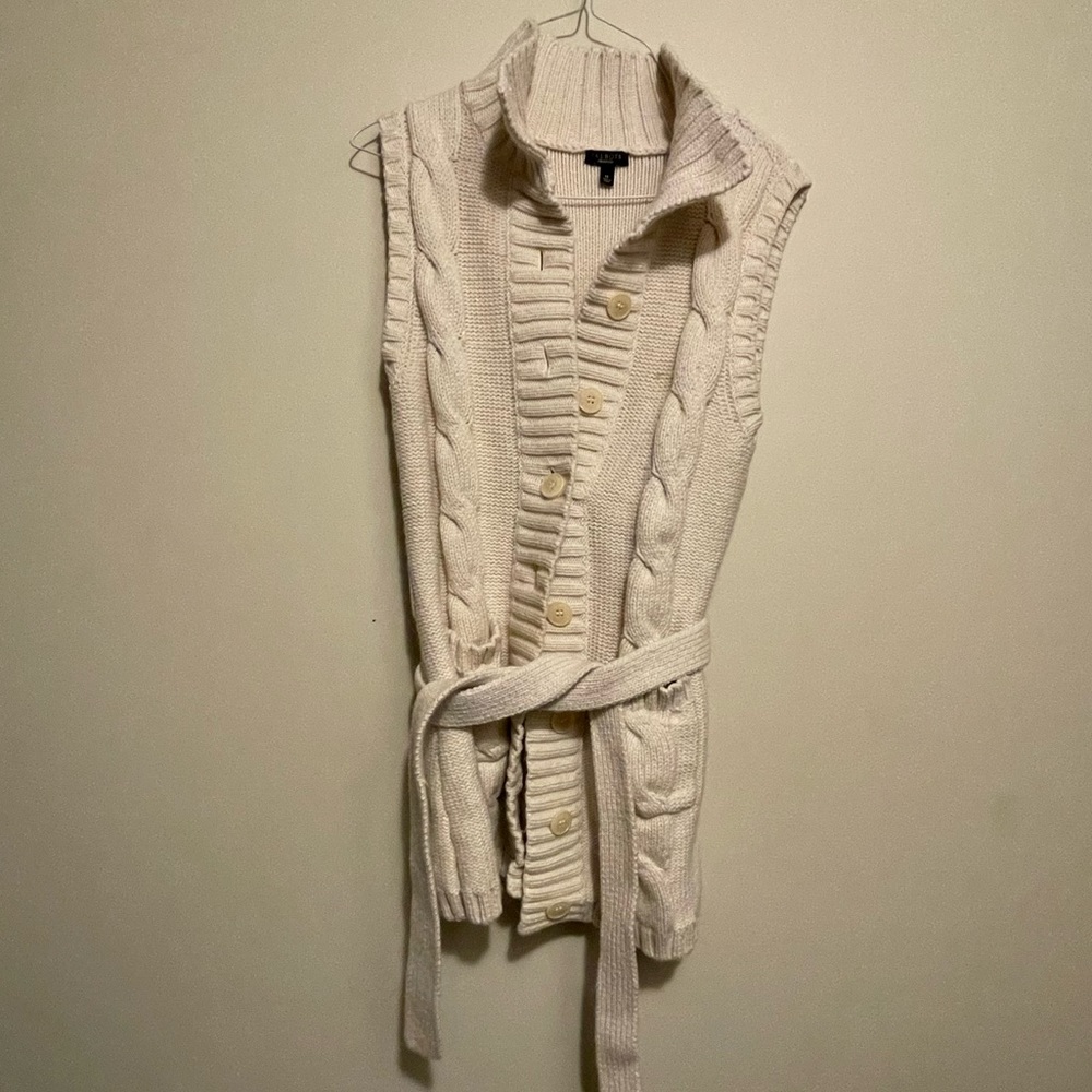 LAST DAY TO BUY! Talbots Sleeveless Sweater w. Front Buttons